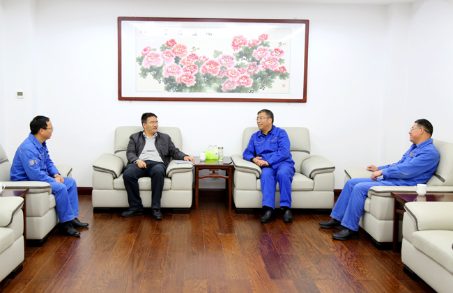  新安縣縣委常委、宣傳部部長(cháng)王宜陽(yáng)到萬(wàn)基控股集團調研