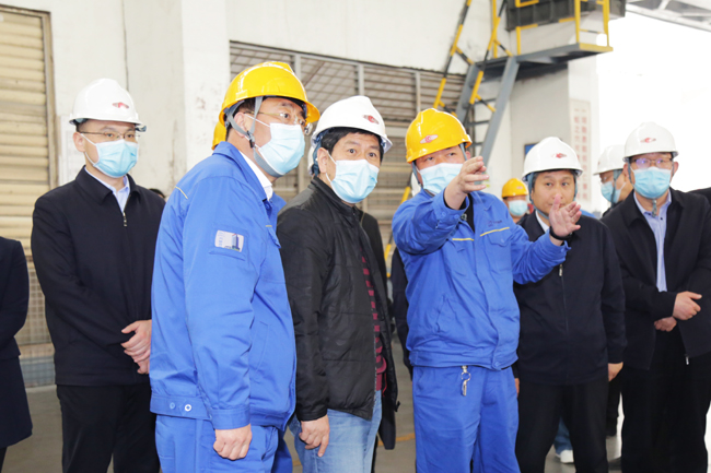 洛陽(yáng)市委常委、常務(wù)副市長(cháng)孫延文到萬(wàn)基調研指導工作