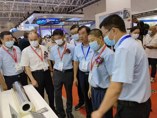 洛陽(yáng)萬(wàn)基鋁加工公司在華南國際鋁工業(yè)展覽會(huì )上榮獲“2022年中國鋁箔創(chuàng  )新獎”
